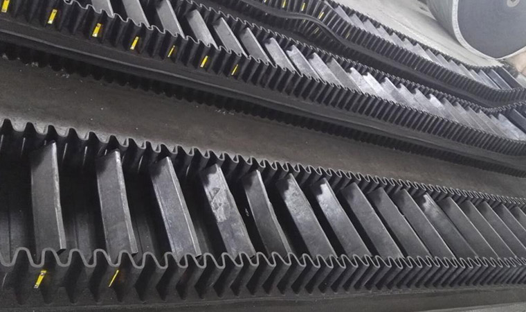 橡胶挡边（大倾角）带图片2